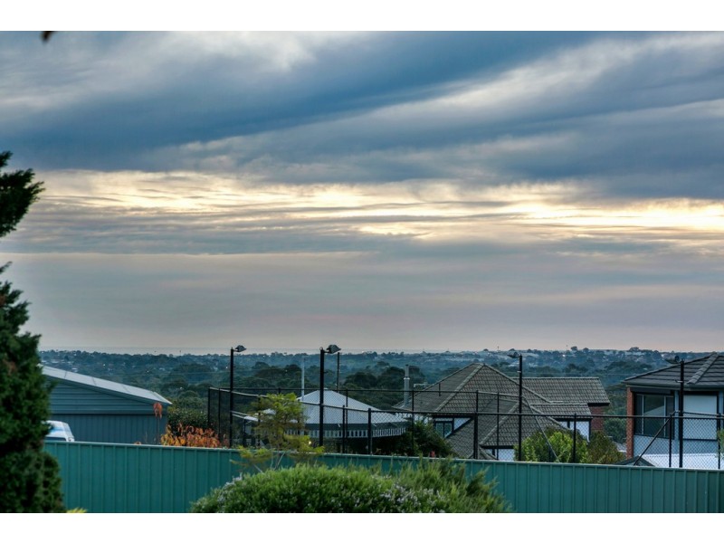 24 Kings Hill Circuit, Onkaparinga Hills SA 5163