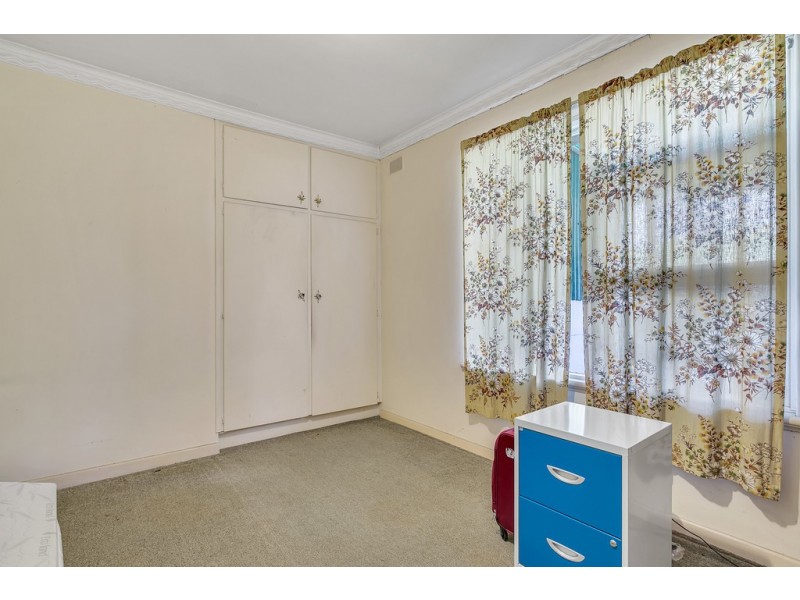 2 Hyland Avenue, Darlington SA 5047