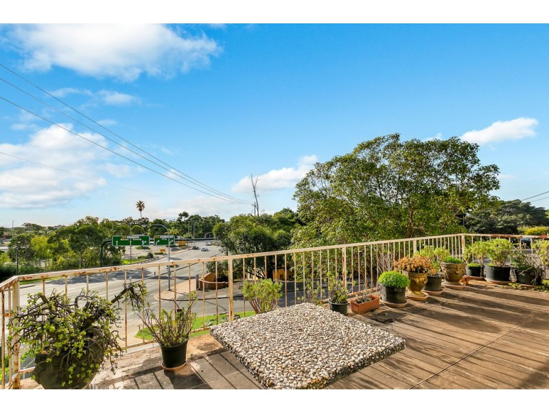 2 Hyland Avenue, Darlington SA 5047