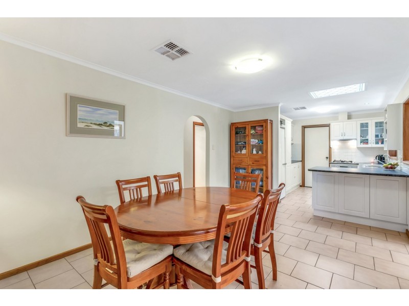 73 Delta Crescent, Aberfoyle Park SA 5159