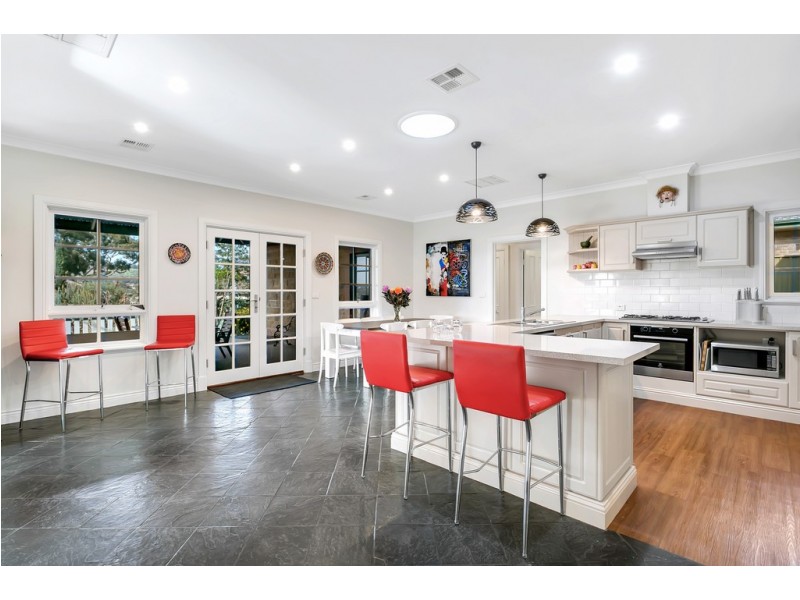 14 Kingfisher Circuit, Flagstaff Hill SA 5159