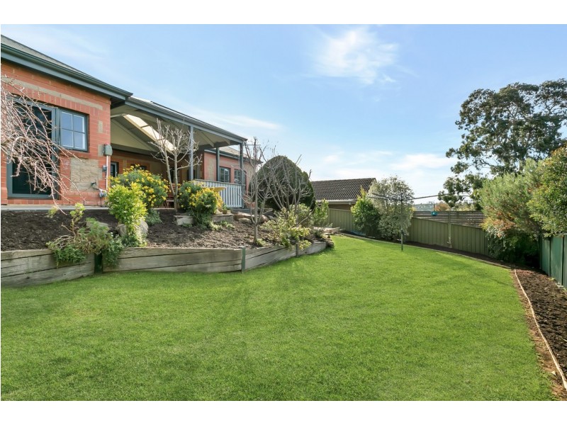 14 Kingfisher Circuit, Flagstaff Hill SA 5159