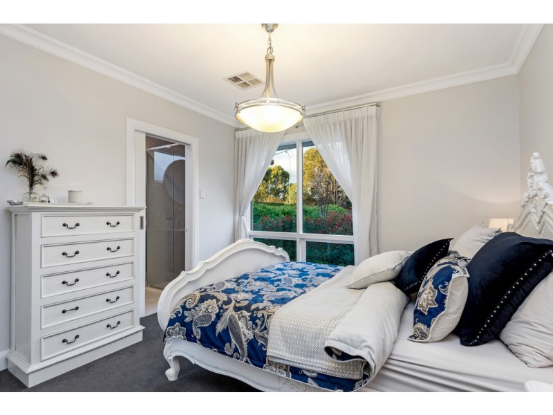 50 Skyline Drive, Flagstaff Hill SA 5159