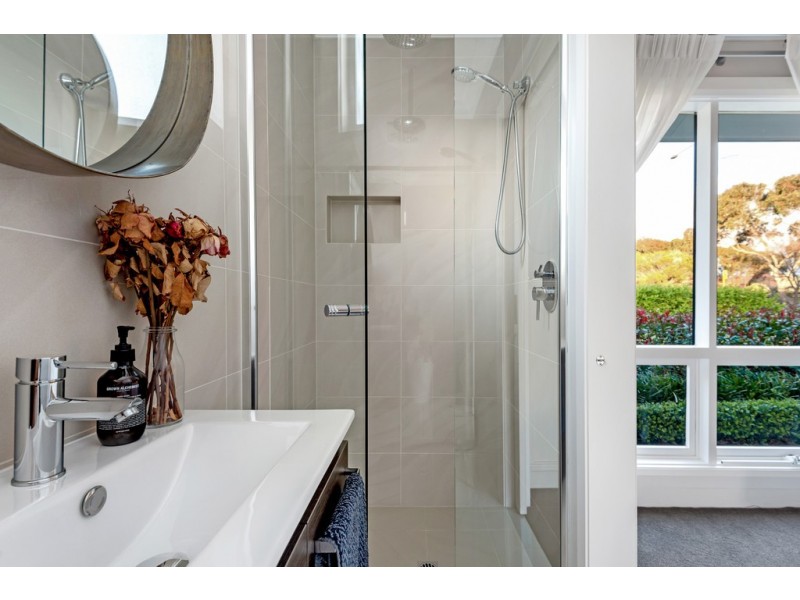 50 Skyline Drive, Flagstaff Hill SA 5159