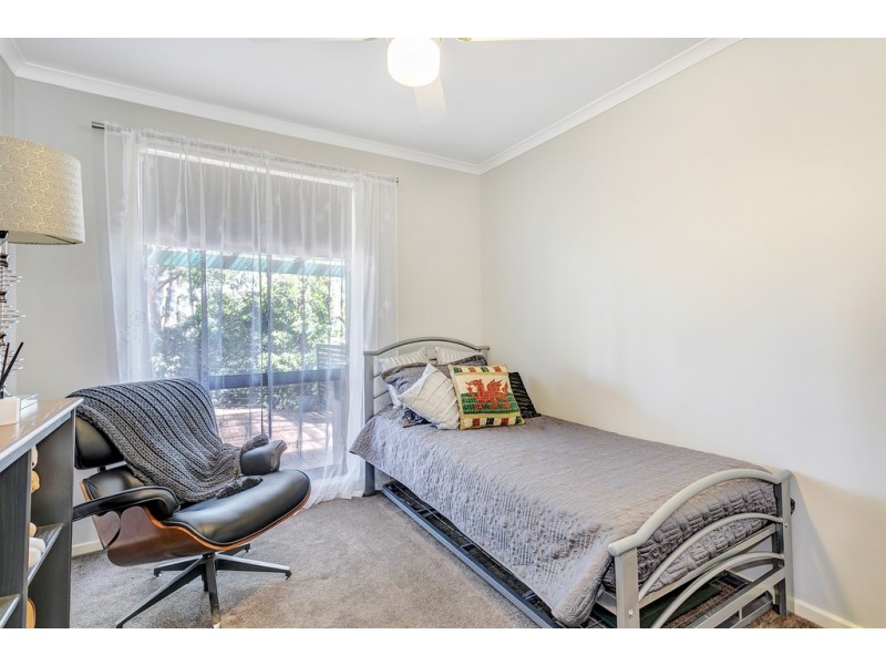 5 Grevillea Road, Aberfoyle Park SA 5159