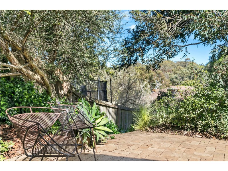 5 Grevillea Road, Aberfoyle Park SA 5159