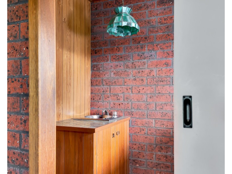 15 Roseberry Avenue, Eden Hills SA 5050