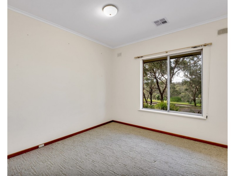 15 Roseberry Avenue, Eden Hills SA 5050