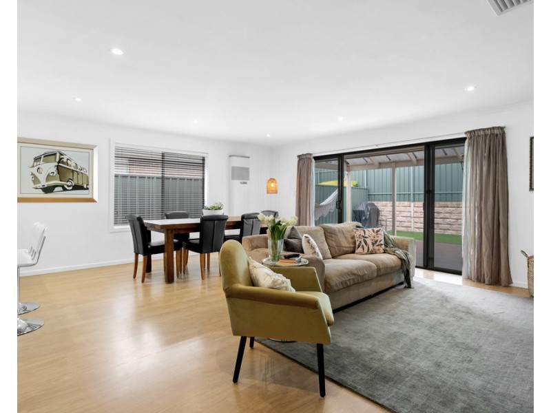 17 Ambrosini Court, Woodcroft SA 5162