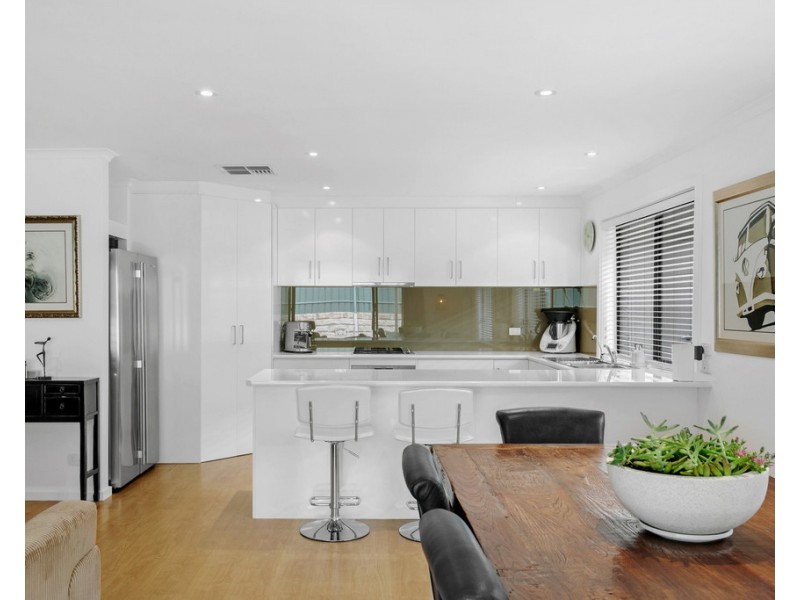 17 Ambrosini Court, Woodcroft SA 5162