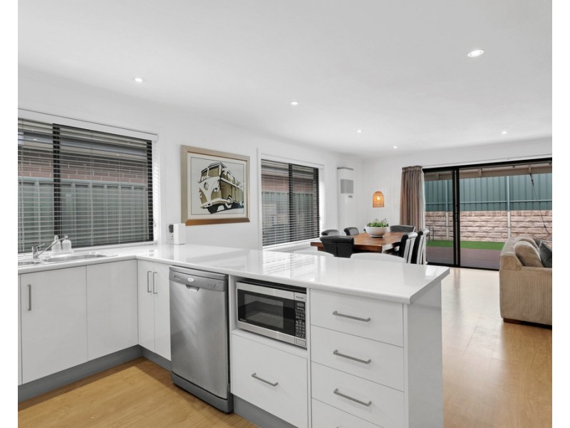 17 Ambrosini Court, Woodcroft SA 5162