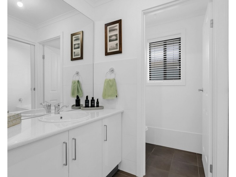 17 Ambrosini Court, Woodcroft SA 5162