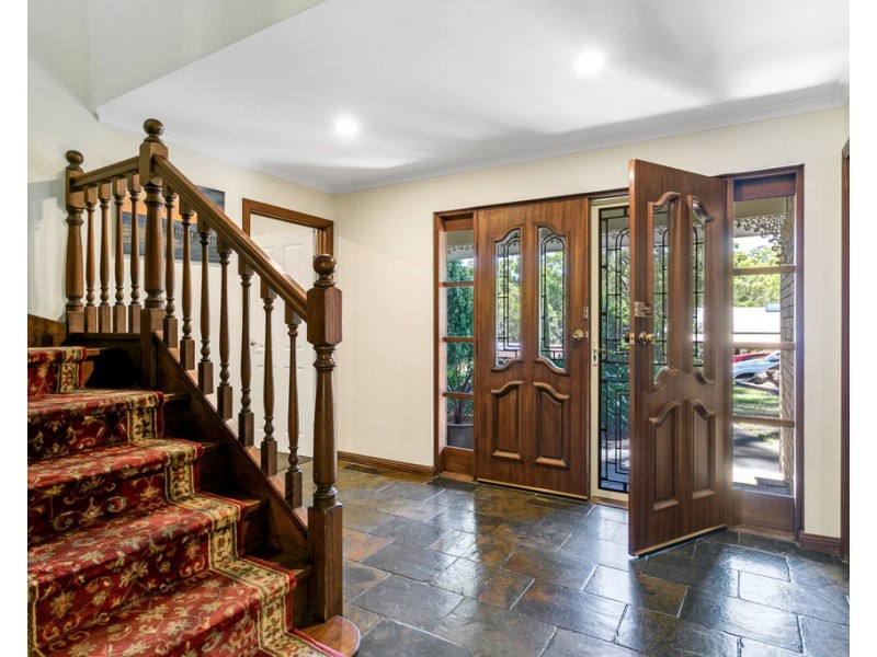 13 Lotus Drive, Aberfoyle Park SA 5159