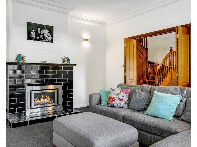 13 Lotus Drive, Aberfoyle Park SA 5159