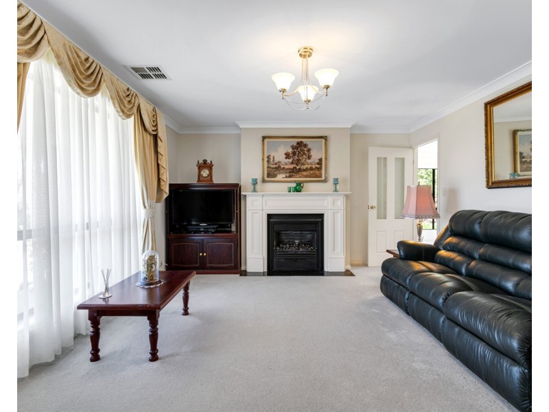 49 Vincent Boulevard, Flagstaff Hill SA 5159