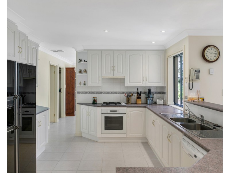 49 Vincent Boulevard, Flagstaff Hill SA 5159