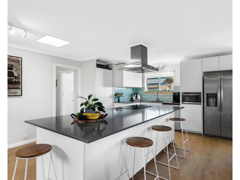 36 Regency Road, Happy Valley SA 5159