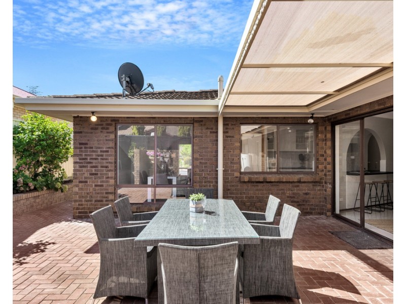 10 Dumphries Street, Flagstaff Hill SA 5159