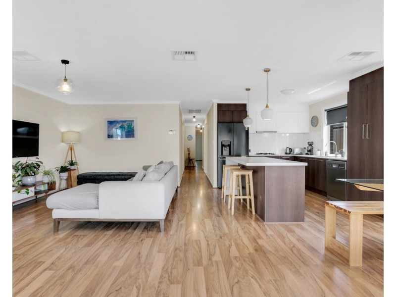 10 Mermaid Street, Seaford Meadows SA 5169