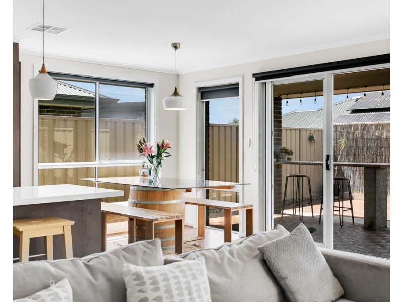 10 Mermaid Street, Seaford Meadows SA 5169