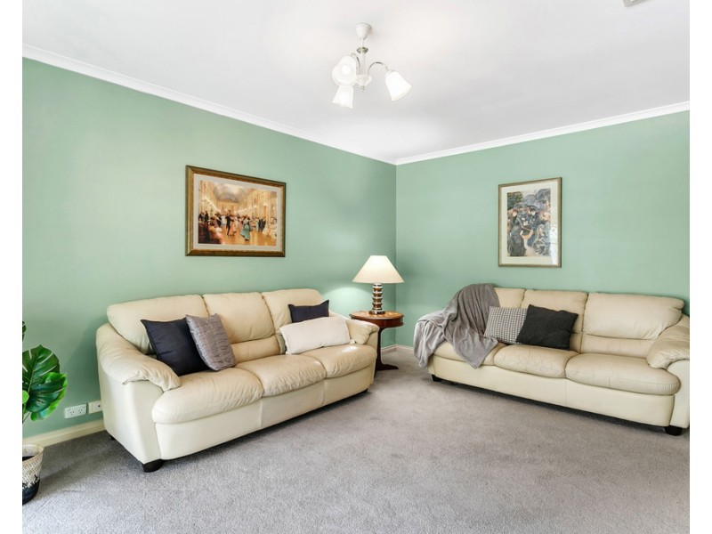 7 Stonebridge Drive, Aberfoyle Park SA 5159