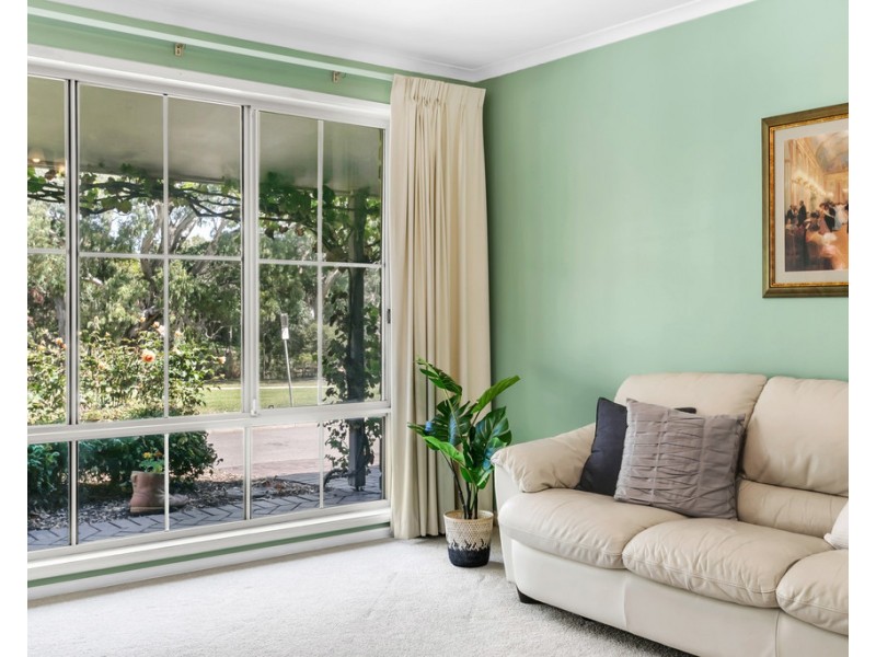 7 Stonebridge Drive, Aberfoyle Park SA 5159