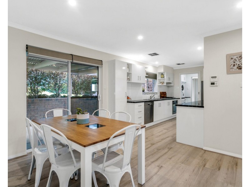 22 Woodhall Drive, Happy Valley SA 5159