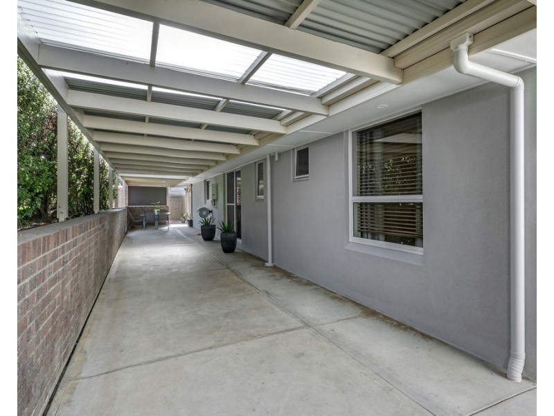 22 Woodhall Drive, Happy Valley SA 5159