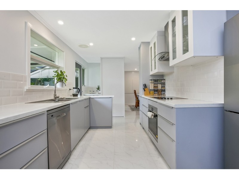 10 Emerald Street, Flagstaff Hill SA 5159