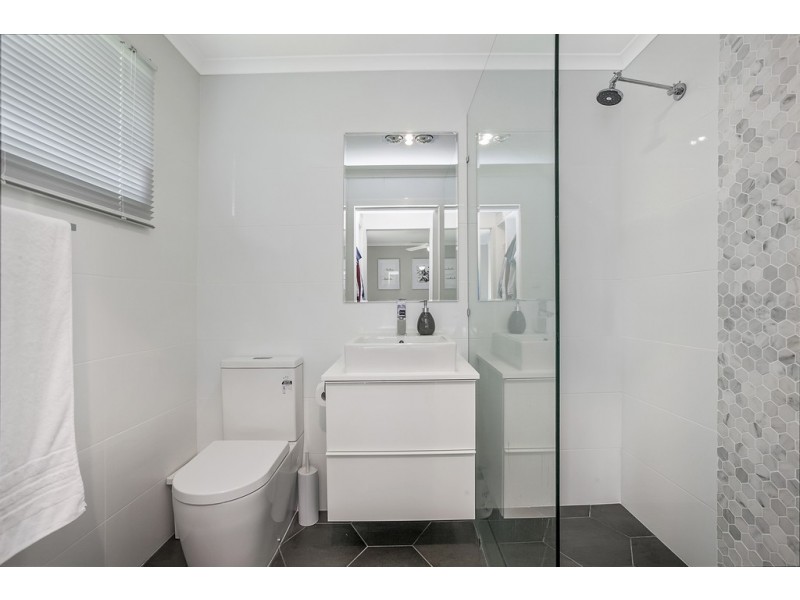 10 Emerald Street, Flagstaff Hill SA 5159