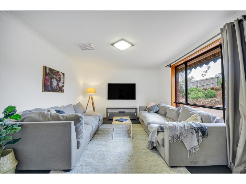 2 Gunya Court, Flagstaff Hill SA 5159