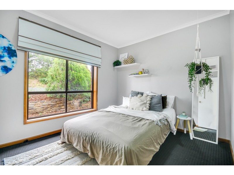 2 Gunya Court, Flagstaff Hill SA 5159