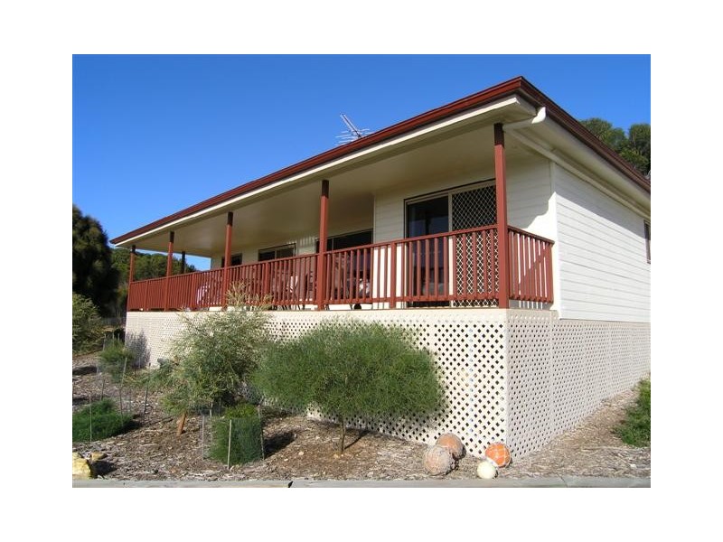 38 Warawee Road, American River SA 5221