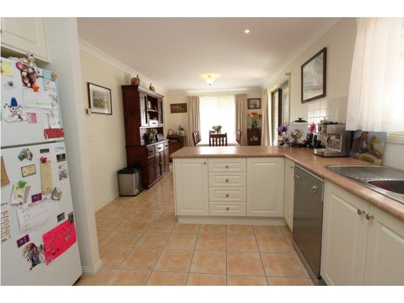 23 Colonial Crt, Laffing Waters NSW 2795