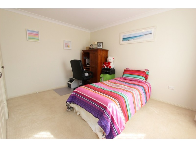 23 Colonial Crt, Laffing Waters NSW 2795