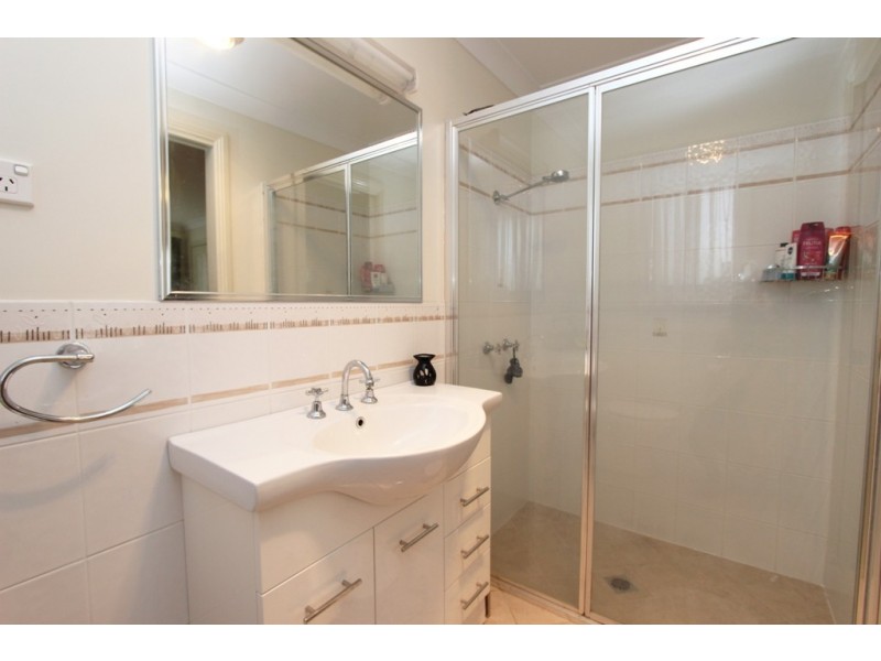 23 Colonial Crt, Laffing Waters NSW 2795