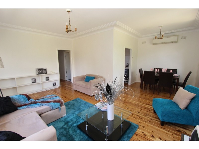 275 Piper Street, Bathurst NSW 2795
