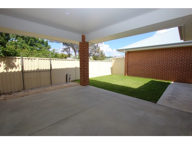 3/51 Stewart Street, Bathurst NSW 2795