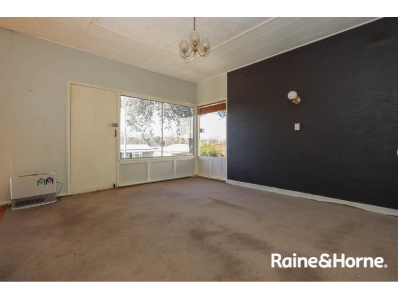 13 Lewins Street, South Bathurst NSW 2795