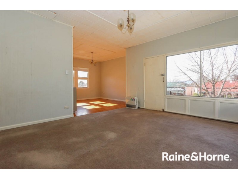 13 Lewins Street, South Bathurst NSW 2795