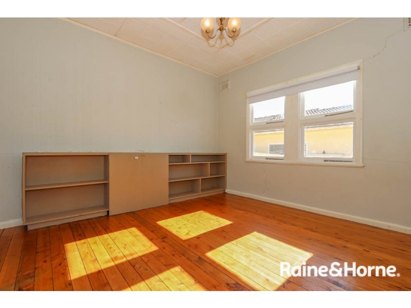 13 Lewins Street, South Bathurst NSW 2795