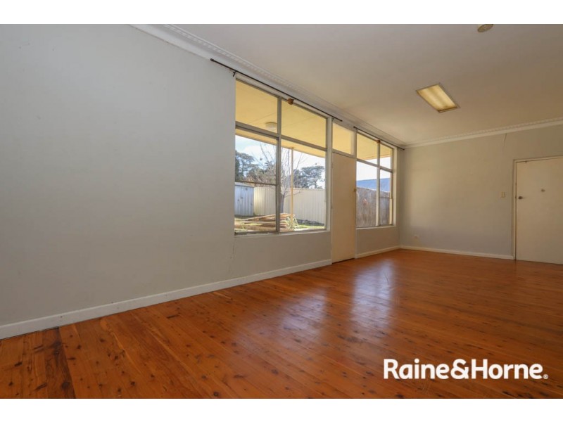 13 Lewins Street, South Bathurst NSW 2795