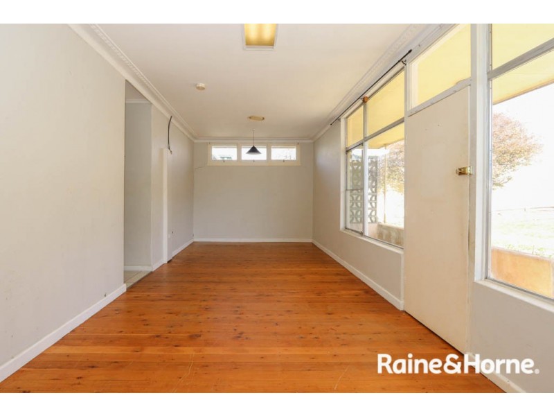 13 Lewins Street, South Bathurst NSW 2795