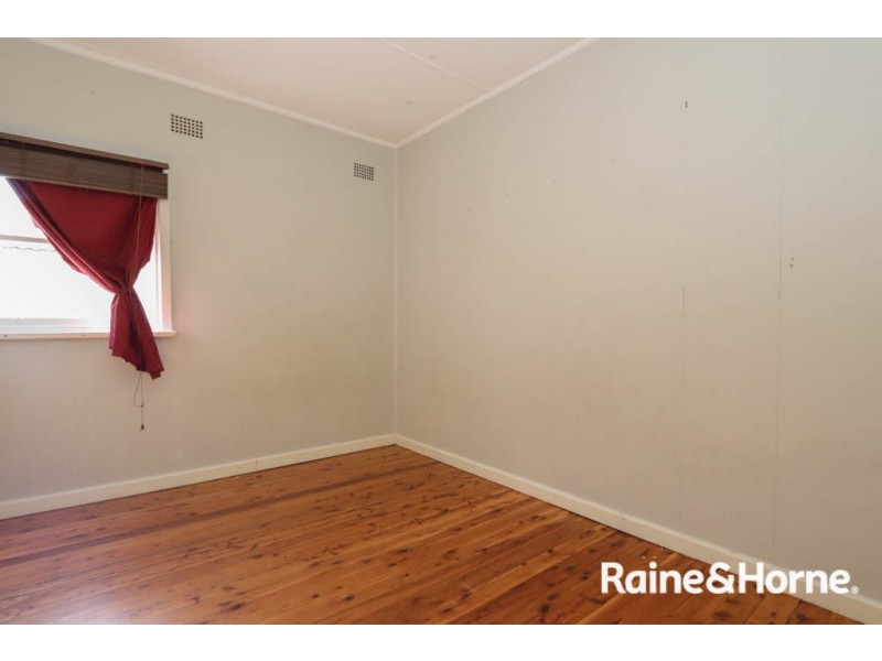 13 Lewins Street, South Bathurst NSW 2795