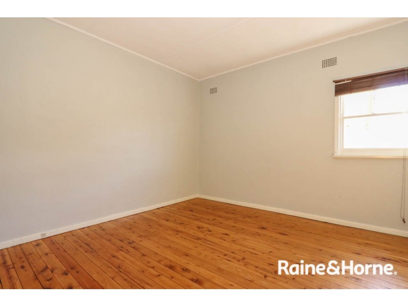 13 Lewins Street, South Bathurst NSW 2795