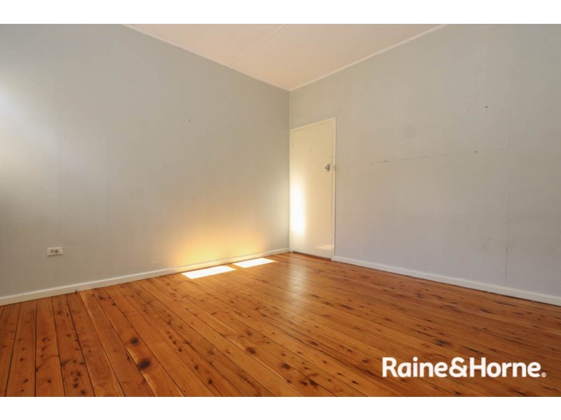 13 Lewins Street, South Bathurst NSW 2795