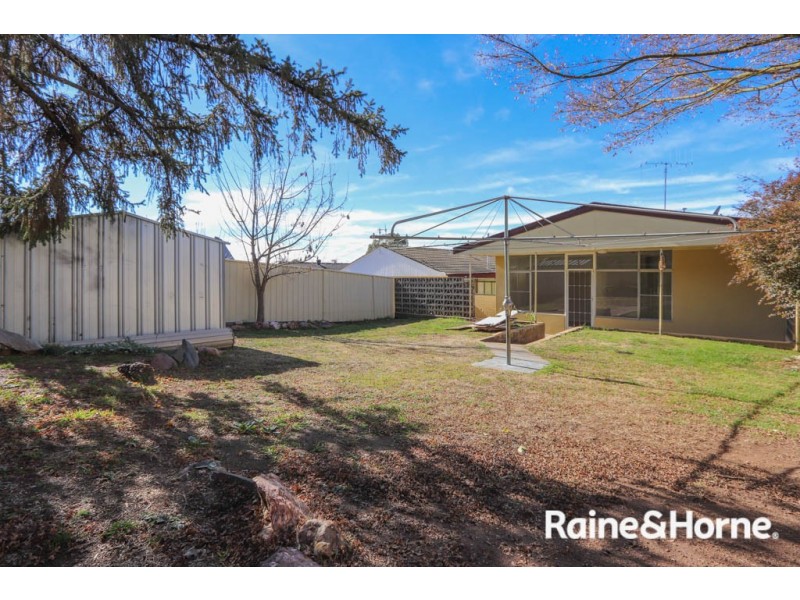 13 Lewins Street, South Bathurst NSW 2795