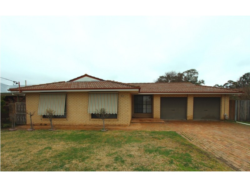 37 Alexander Street, Eglinton NSW 2795