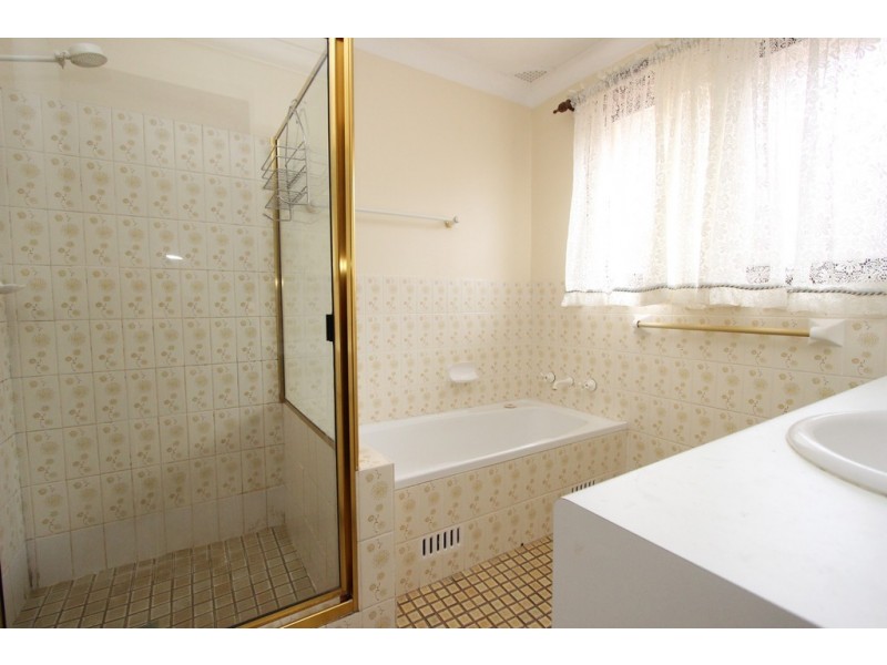 37 Alexander Street, Eglinton NSW 2795