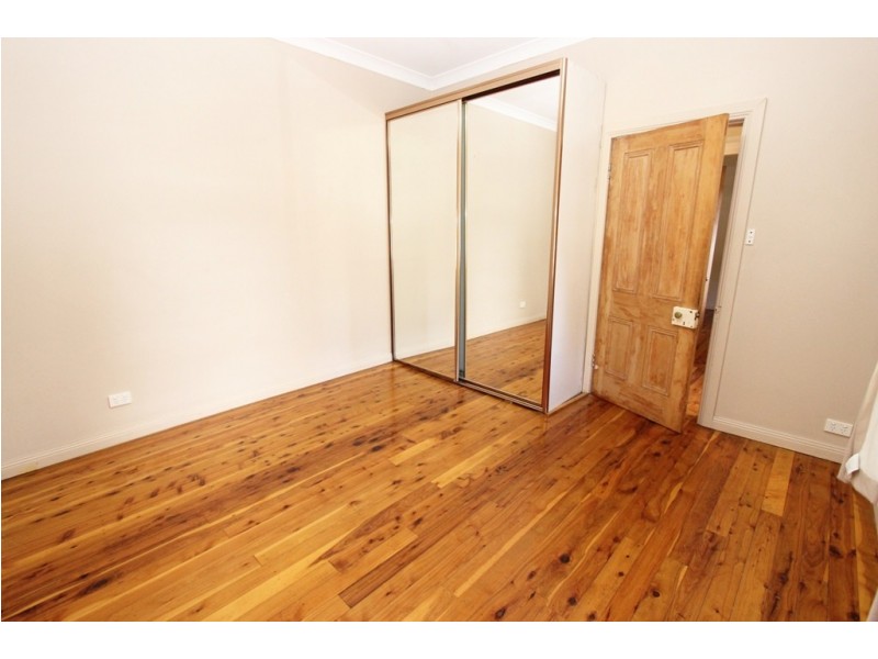 206 Rocket Street, Bathurst NSW 2795